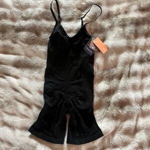 Sensil Women's Size M/L Black One Piece Bodysuit Body Shaper NWT